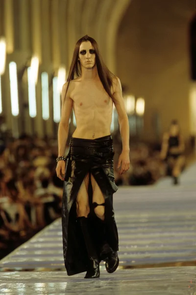 Look 7